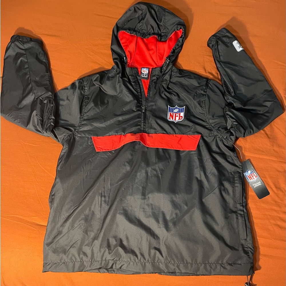 NWT NFL Wind Breaker with light lining.